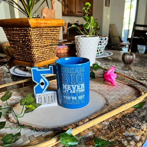 MONSTERS UNIVERSITY LIMITED EDITION 3D BLUE MUG VHTF RARE! DISNEY PIXAR HTF - Picture 5 of 12